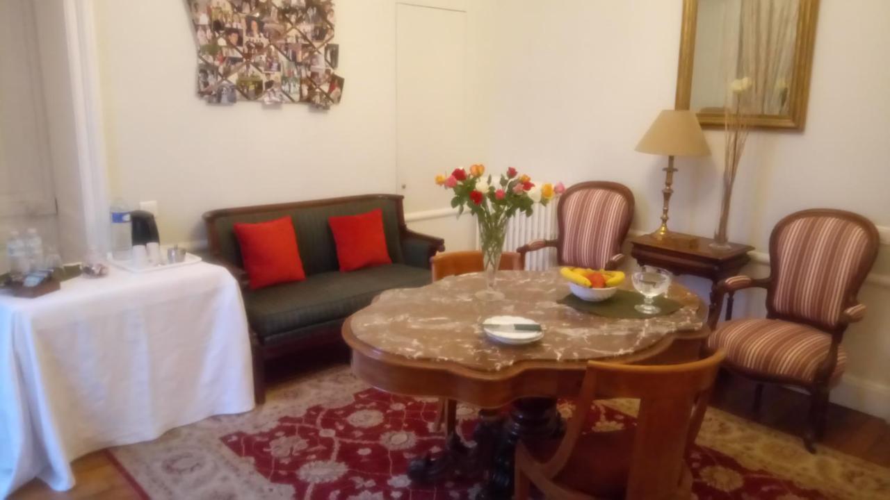 Chambre De Flore Версал Екстериор снимка